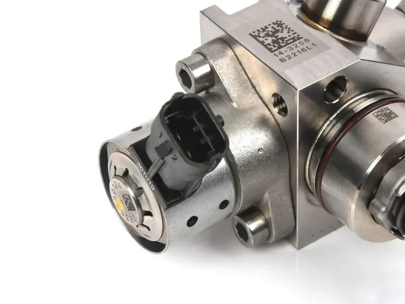 Spool Performance FX-170 high-pressure fuel pump detail