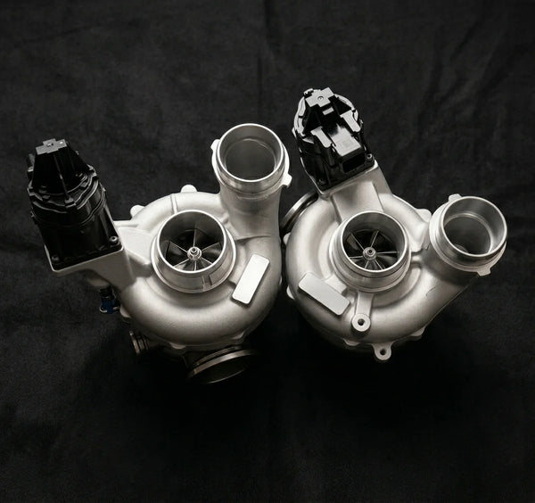 Phantom V8 turbocharger, black finish